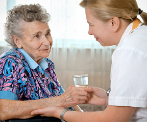 3 Ways Elderly Home Assistance Can Help Your Senior Parent in Orland Park