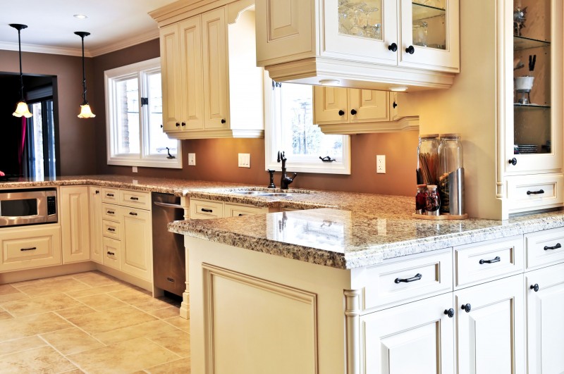 Give The Kitchen A Facelift By Learning How To Remodel Kitchen Cabinets In Tucson AZ