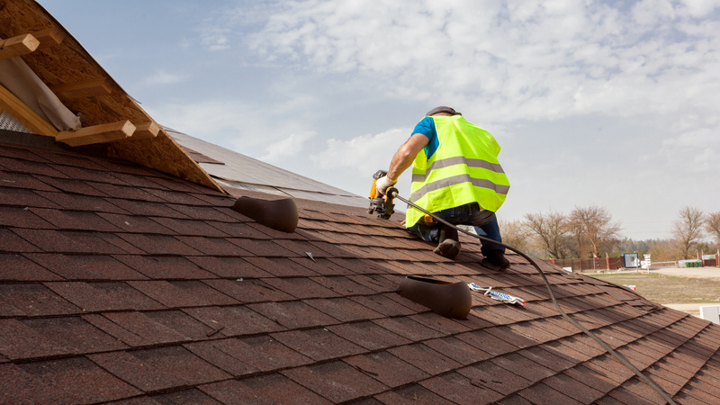 Hiring a Commercial Roofer in Tampa, FL