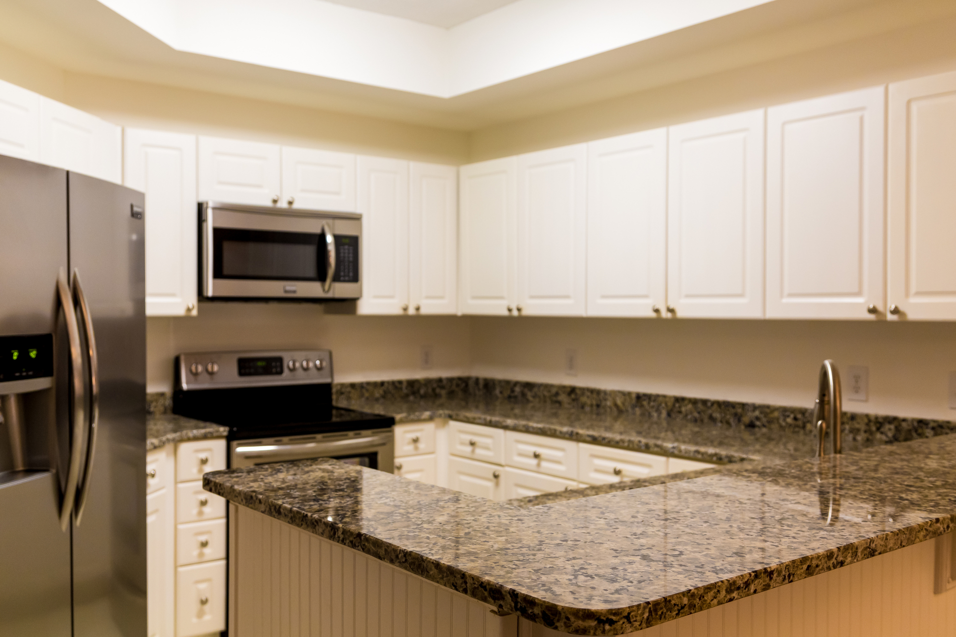 Fresh and Clean: 3 Tips for Choosing Kitchen Countertops